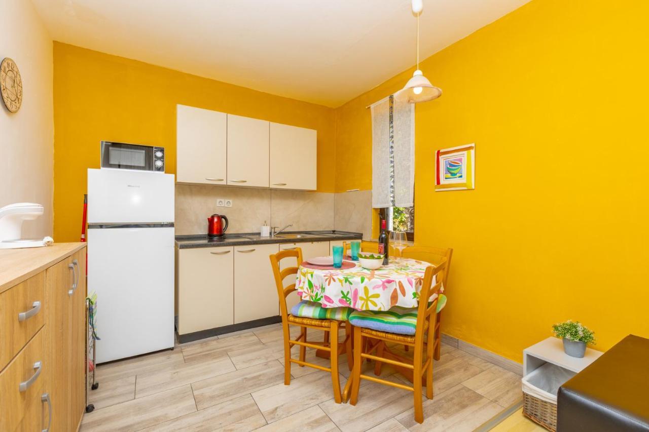 Apartman Kovac Malinska Εξωτερικό φωτογραφία